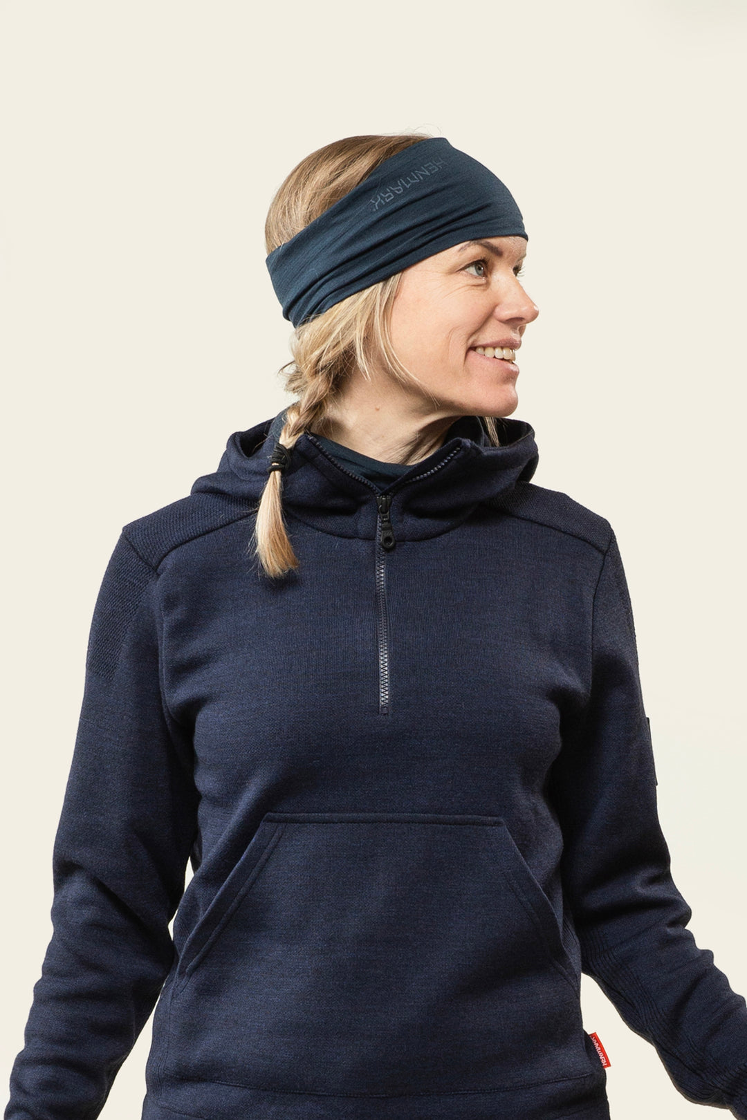 Henmark Sweaters & Hoodies U MERINO HALF ZIP HOODIE Midnight Blue 2XS