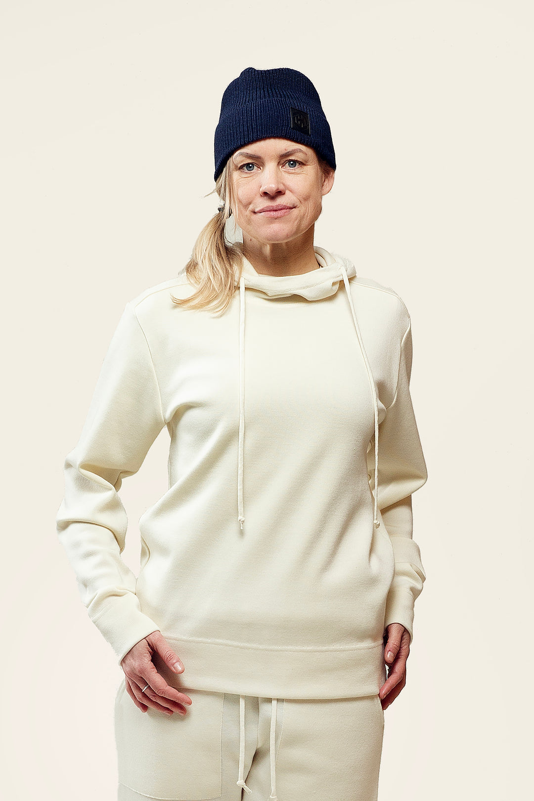 Henmark Sweaters & Hoodies U MERINO TENCEL® HOODIE Raw White 2XS